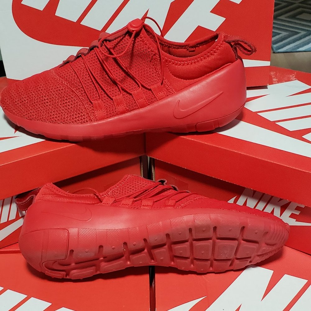 NikeLab Payaa (1010)
